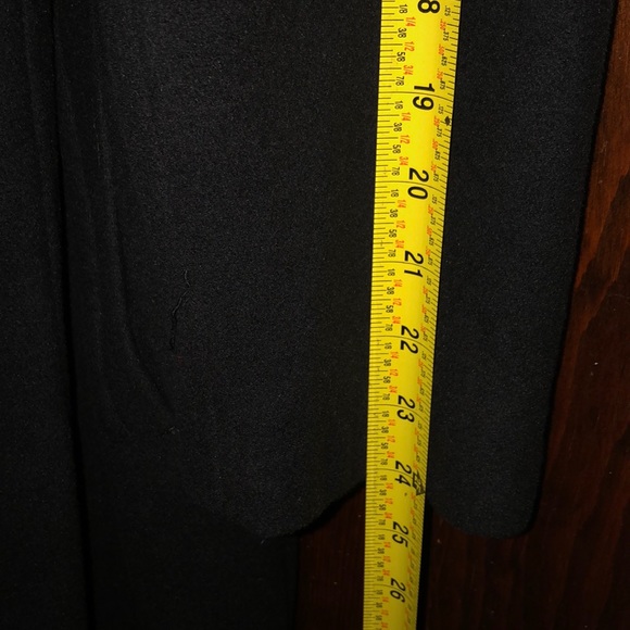 Coat - Picture 6 of 7